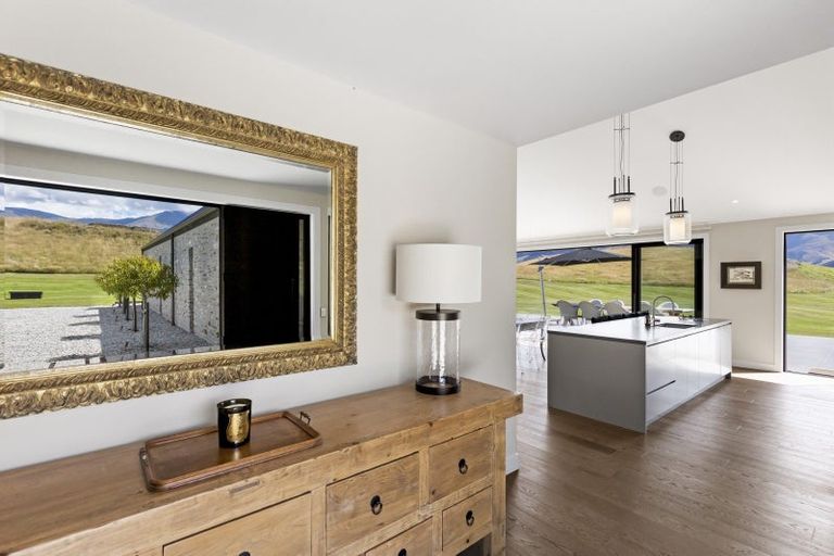 Photo of property in 7 Bendemeer Lane, Lake Hayes, Queenstown, 9371