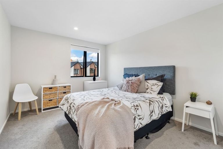 Photo of property in 16 Seafarer Crescent, Stanmore Bay, Whangaparaoa, 0932