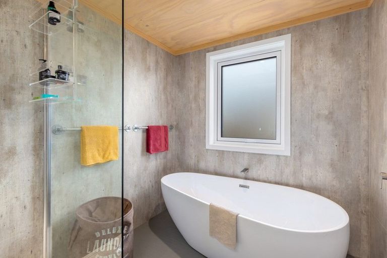 Photo of property in 11 Patiki Place, Diamond Harbour, Lyttelton, 8971