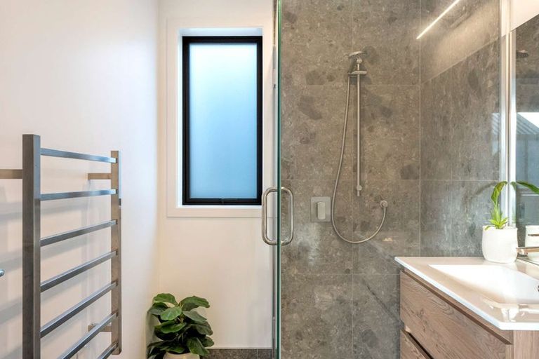 Photo of property in 28 Wallis Drive, Cromwell, 9310