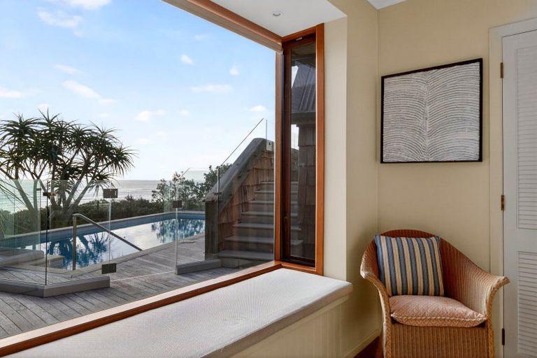 Photo of property in 24 Garden Road, Piha, 0772