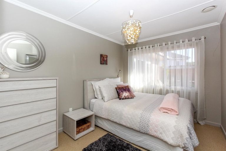 Photo of property in 81c Huatoki Street, Vogeltown, New Plymouth, 4310