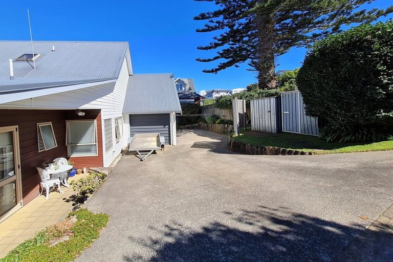 Photo of property in 90a Harbour View Road, Omokoroa, 3114