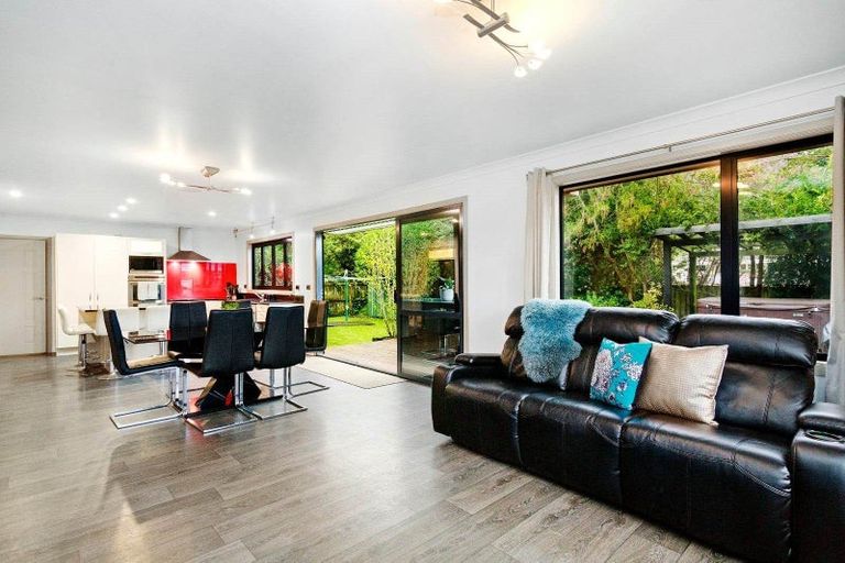 Photo of property in 94a Horoeka Street, Stokes Valley, Lower Hutt, 5019