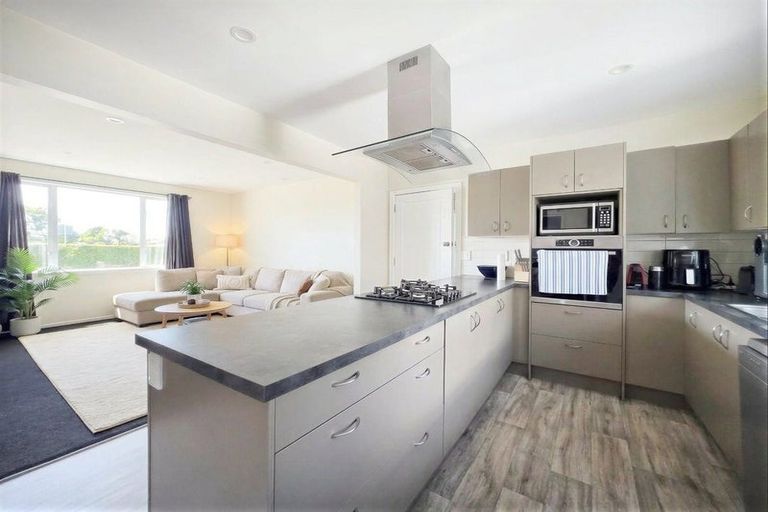 Photo of property in 6 Travis Road, Burwood, Christchurch, 8083