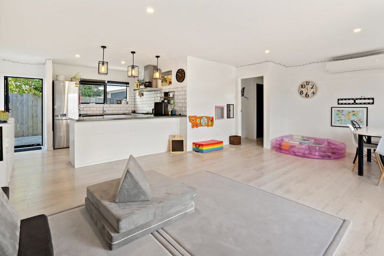 Photo of property in 15a Meadow Drive, Whitianga, 3510