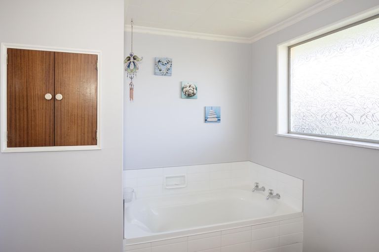 Photo of property in 11 Charles Street, Weston, Oamaru, 9401