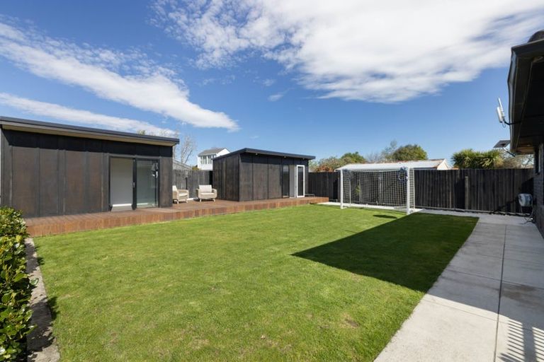 Photo of property in 15 Glencoe Street, Burnside, Christchurch, 8053