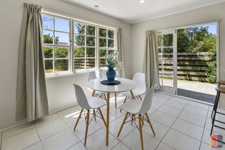 Photo of property in 320 Weymouth Road, Weymouth, Auckland, 2103
