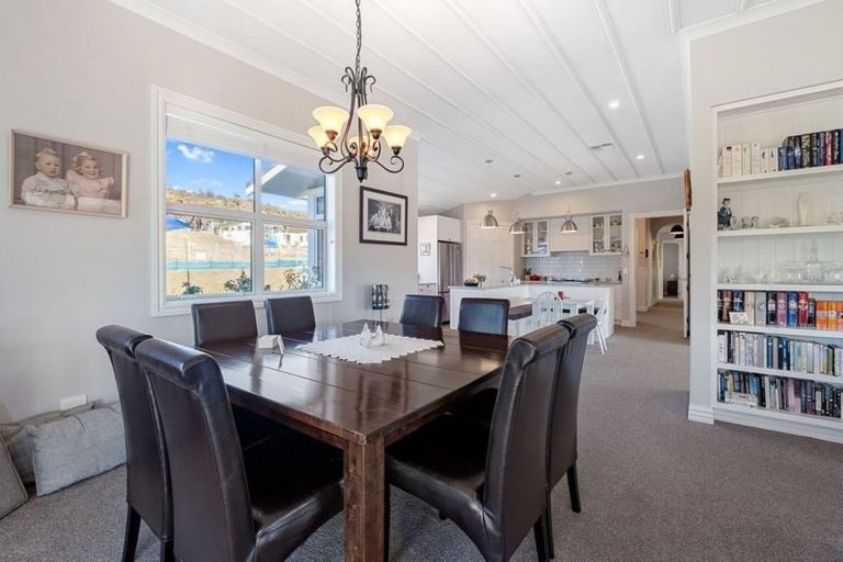 Photo of property in 2 Hidden Hills Drive, Wanaka, 9305