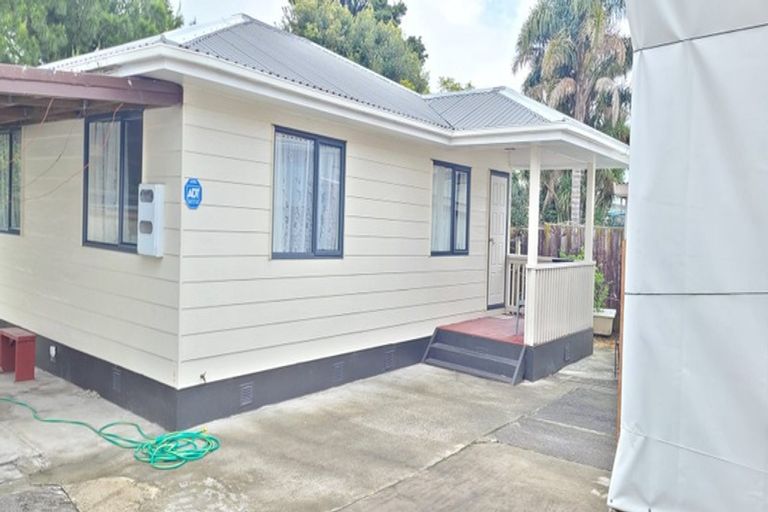 Photo of property in 29 Graeme Avenue, Mangere East, Auckland, 2024