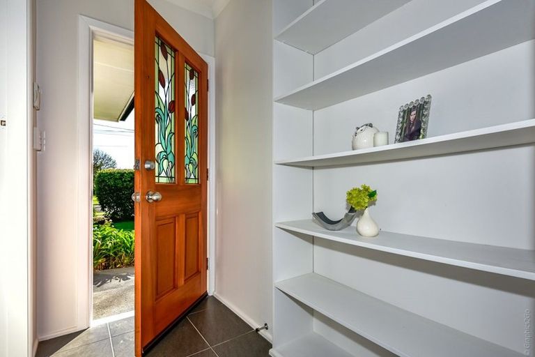 Photo of property in 30 Emlyn Place, Avondale, Christchurch, 8061