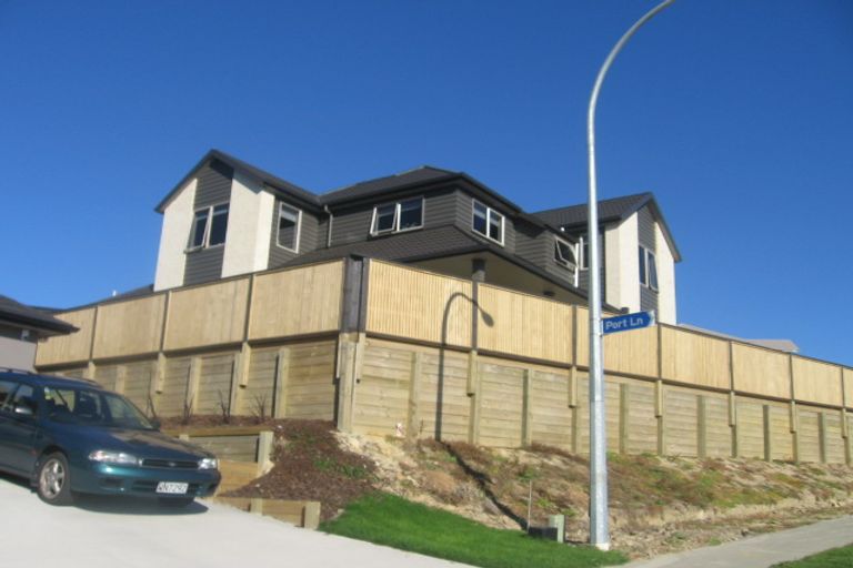 Photo of property in 25 Endeavour Drive, Whitby, Porirua, 5024