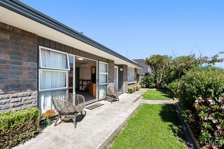 Photo of property in 4/6 Cornwall Street, Hutt Central, Lower Hutt, 5010