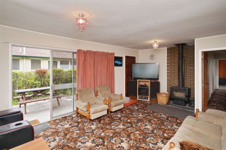 Photo of property in 77 Charles Street, Rangiora, 7400