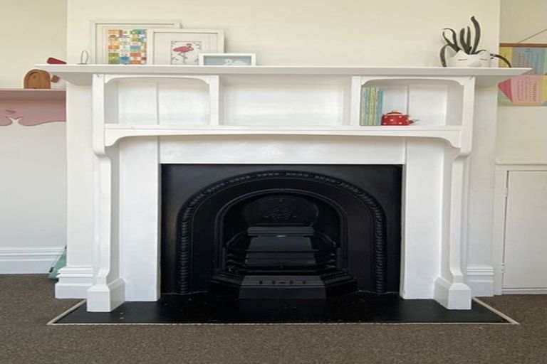 Photo of property in 54 Belt Road, New Plymouth, 4310