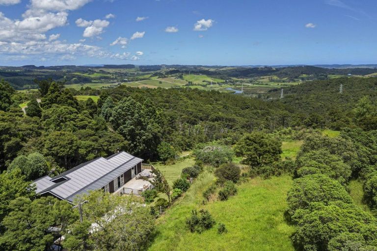 Photo of property in 3 West Road, Kaukapakapa, 0873