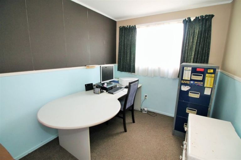 Photo of property in 32 Edinburgh Street, Tokoroa, 3420