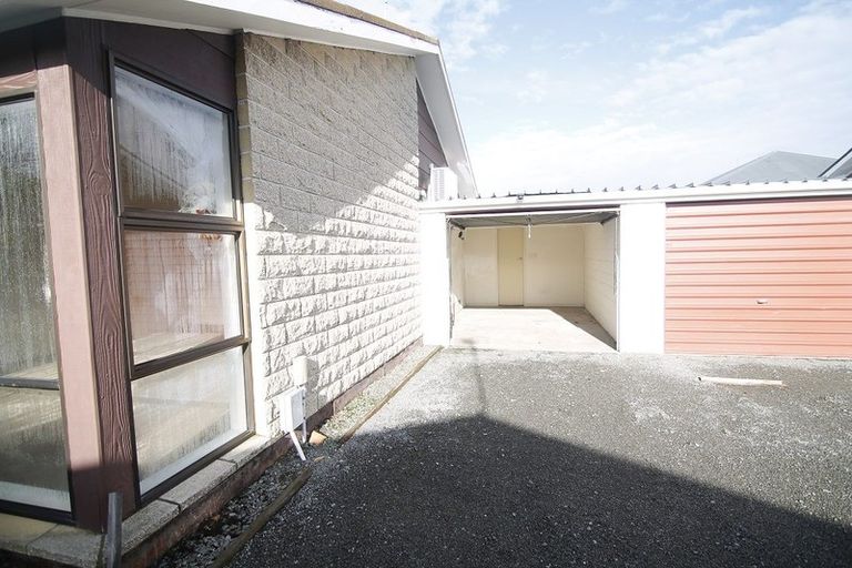 Photo of property in 3/36 Division Street, Riccarton, Christchurch, 8041