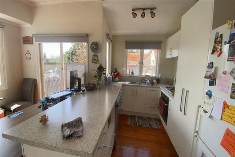 Photo of property in 1/72 Nile Road, Milford, Auckland, 0620