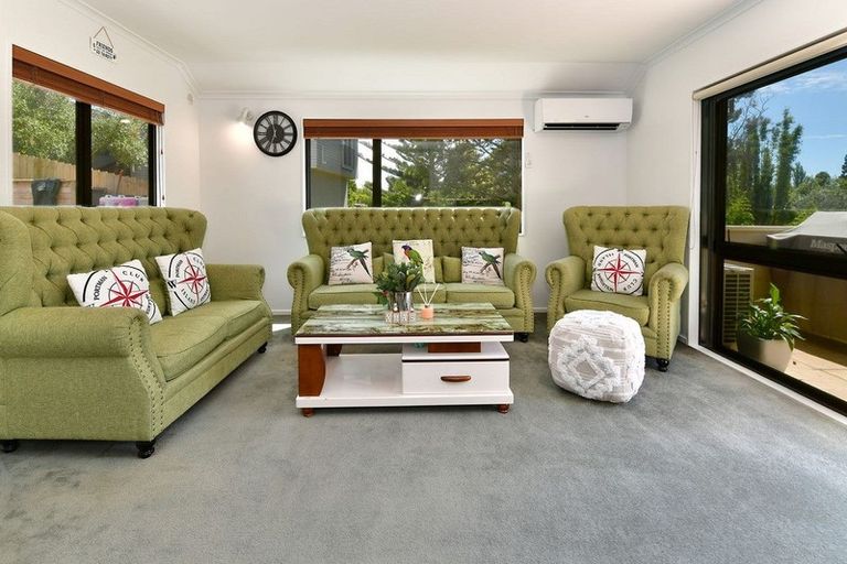 Photo of property in 6a Freya Place, Torbay, Auckland, 0630