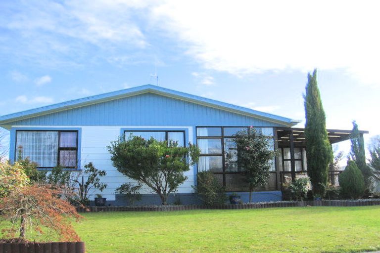 Photo of property in 6 Kennedy Avenue, Feilding, 4702