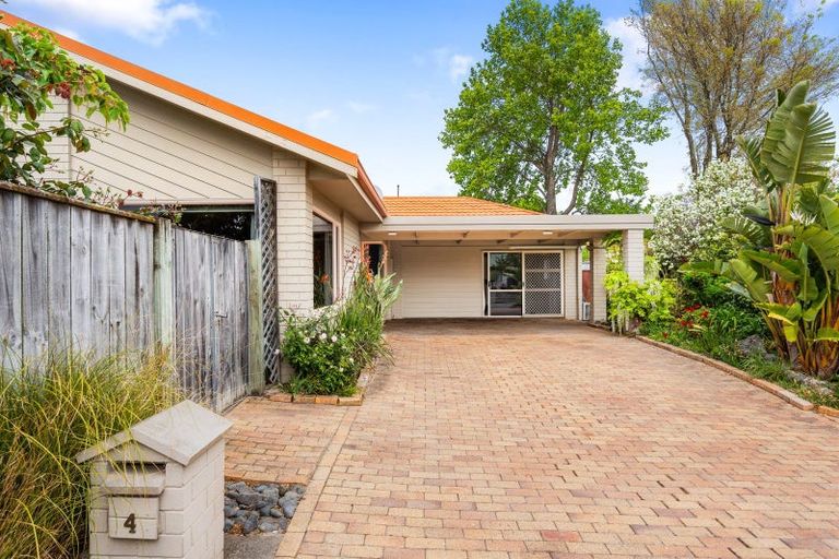 Photo of property in 4 Bishops Close, Greenmeadows, Napier, 4112