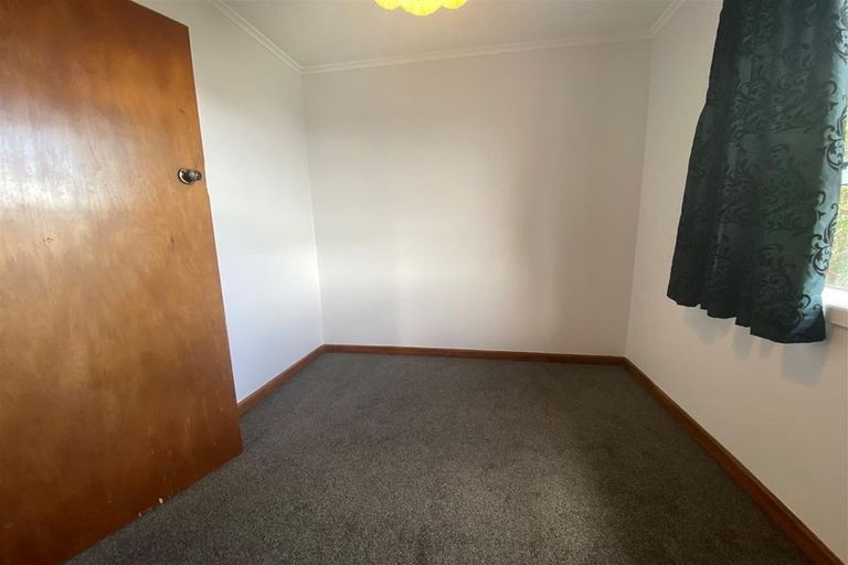 Photo of property in 106 Golf Road, New Lynn, Auckland, 0600