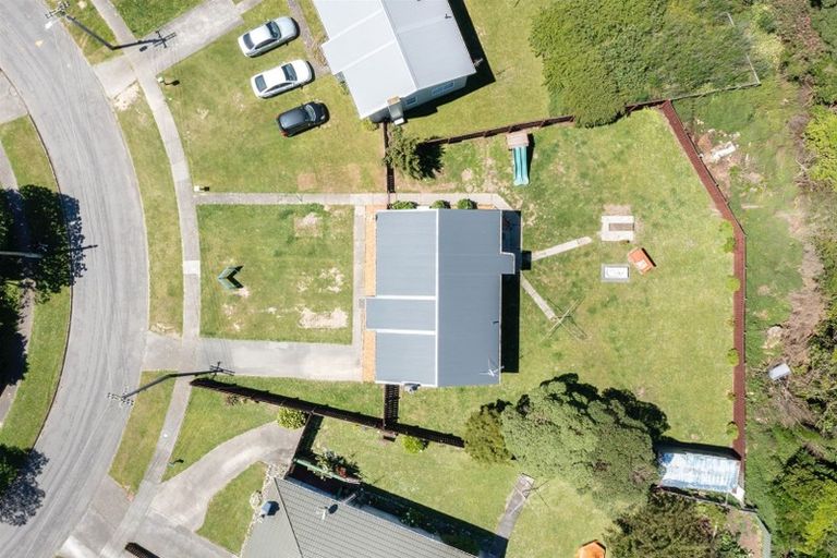 Photo of property in 31 Whanga Crescent, Titahi Bay, Porirua, 5022