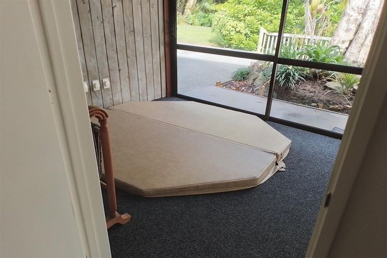 Photo of property in 30 Ngahere Drive, Horahora, Whangarei, 0110