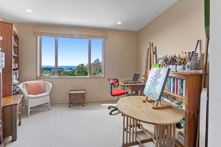 Photo of property in 3/56 Castor Bay Road, Castor Bay, Auckland, 0620