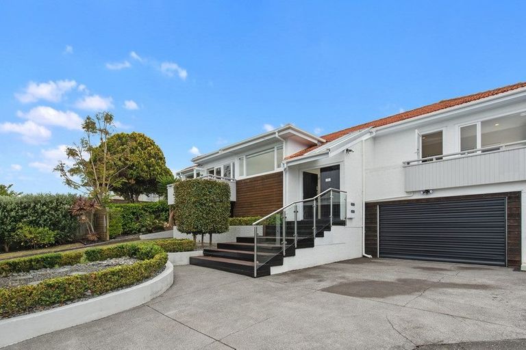 Photo of property in 14 Bank Street, Hillcrest, Auckland, 0627