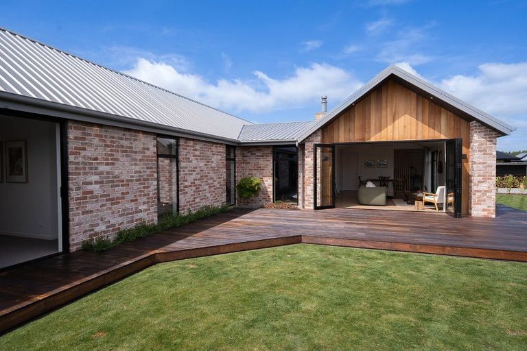 Photo of property in 7 Baker Estate Lane, Halswell, Christchurch, 8025