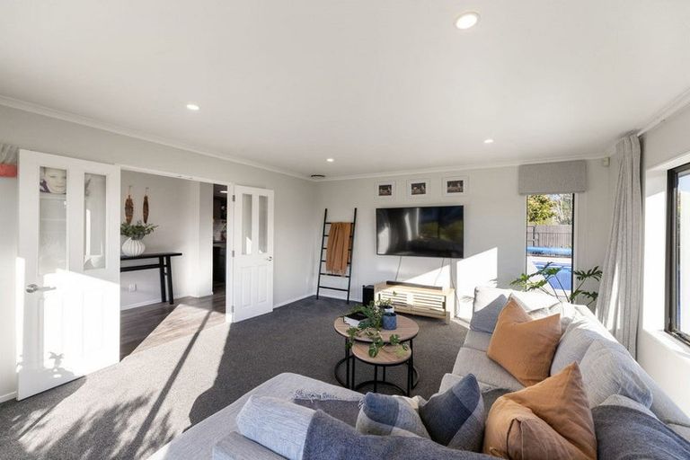 Photo of property in 28 Madison Street, Cambridge, 3434