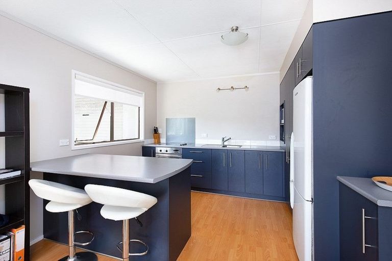 Photo of property in 221 Vipond Road, Stanmore Bay, Whangaparaoa, 0932