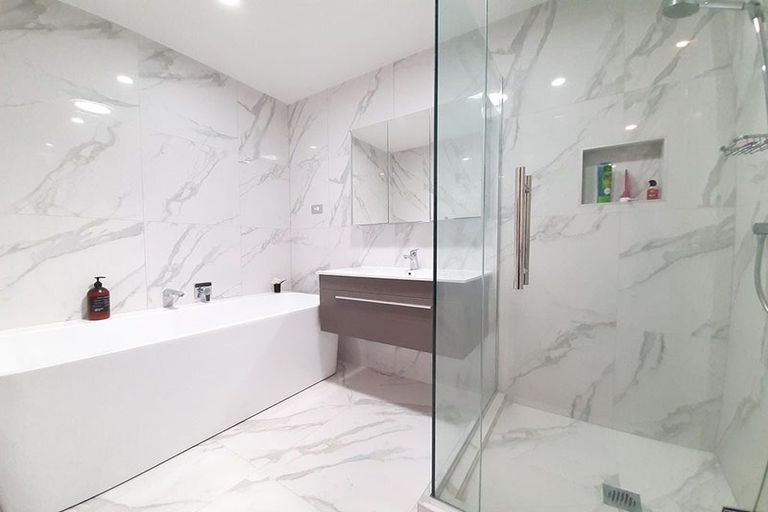 Photo of property in 17 Moki Place, Long Bay, Auckland, 0630