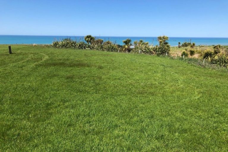 Photo of property in 23 Rochdale Road, Riversdale Beach, Masterton, 5872