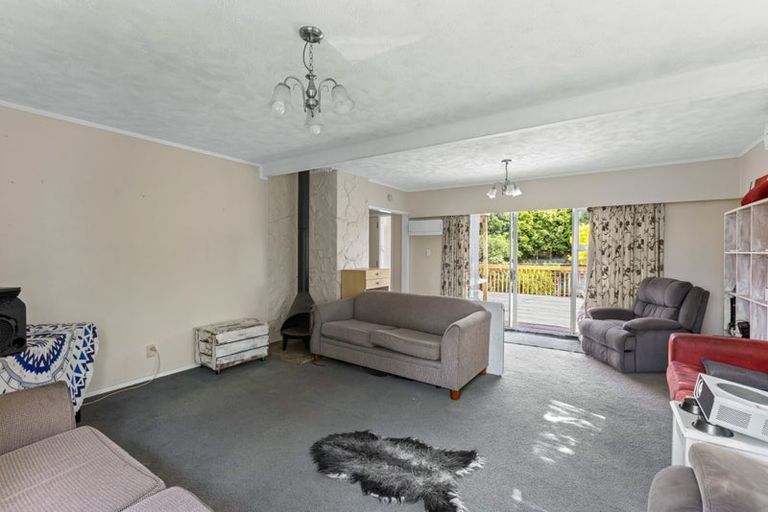 Photo of property in 4 Amorino Drive, Red Beach, 0932