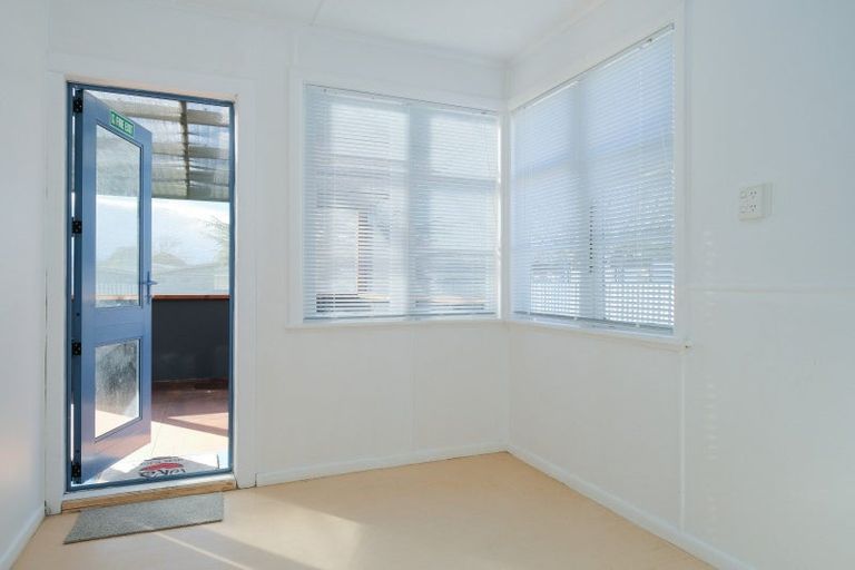 Photo of property in 8 Victor Street, Dannevirke, 4930