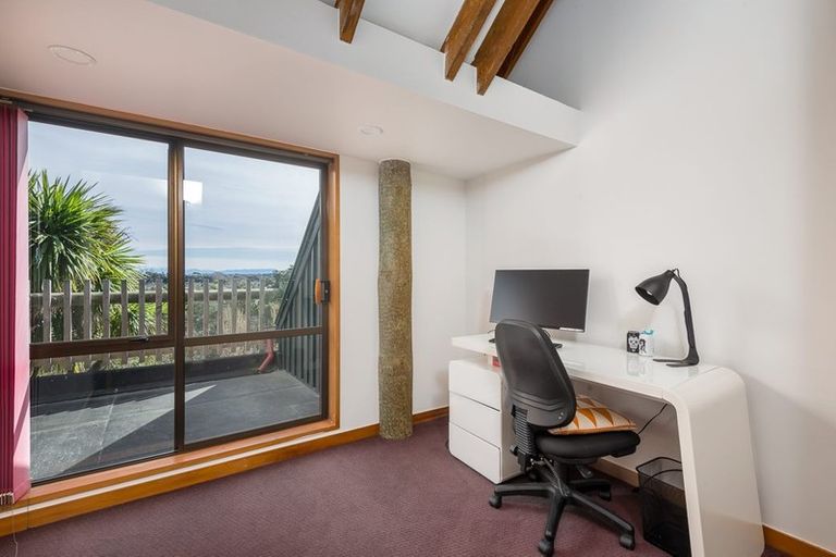 Photo of property in 24 Bengal Drive, Cashmere, Christchurch, 8022