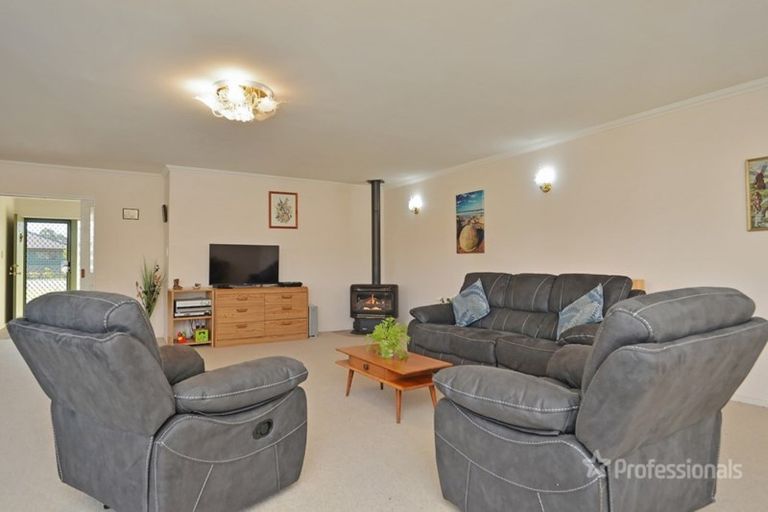 Photo of property in 225 Belvedere Road, Carterton, 5713