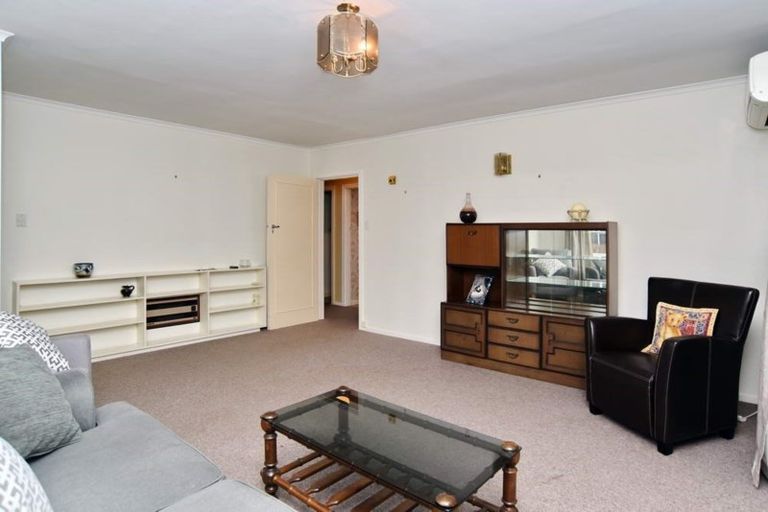 Photo of property in 1/11 Clouston Street, Saint Martins, Christchurch, 8022