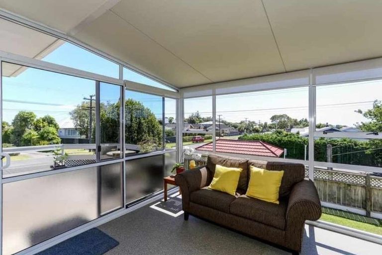 Photo of property in 107 Govett Avenue, Frankleigh Park, New Plymouth, 4310