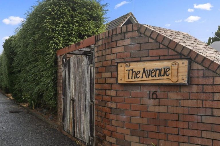 Photo of property in 3/16 Mahara Avenue, Birkenhead, Auckland, 0626