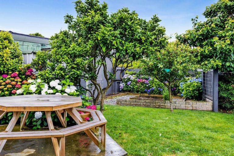 Photo of property in 8 Glamis Avenue, Bell Block, New Plymouth, 4312