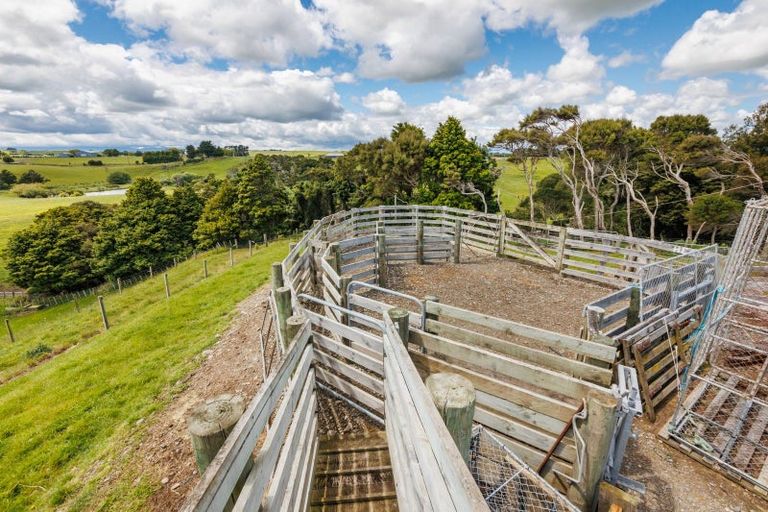 Photo of property in 760 Halcombe Road, Halcombe, Feilding, 4775