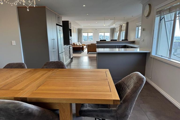 Photo of property in 235b East Coast Road, Mairangi Bay, Auckland, 0630