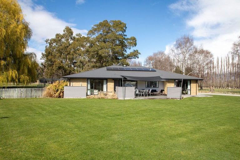 Photo of property in 22 Young Lane, Clyde, Alexandra, 9391