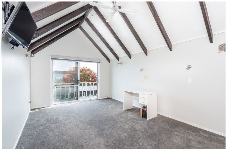 Photo of property in 12 Normand Place, Richmond Heights, Taupo, 3330