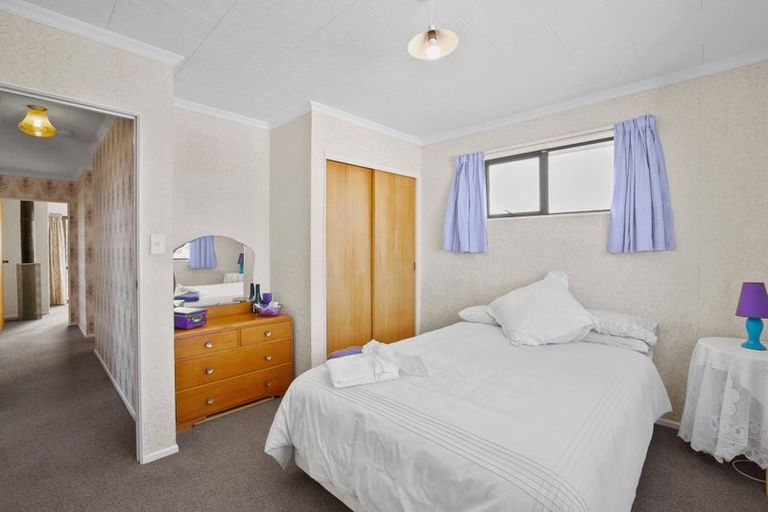 Photo of property in 6a Karina Road, Merrilands, New Plymouth, 4312